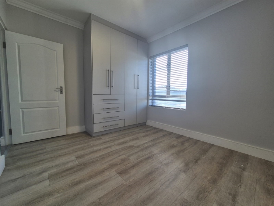 To Let 3 Bedroom Property for Rent in Langeberg Heights Western Cape